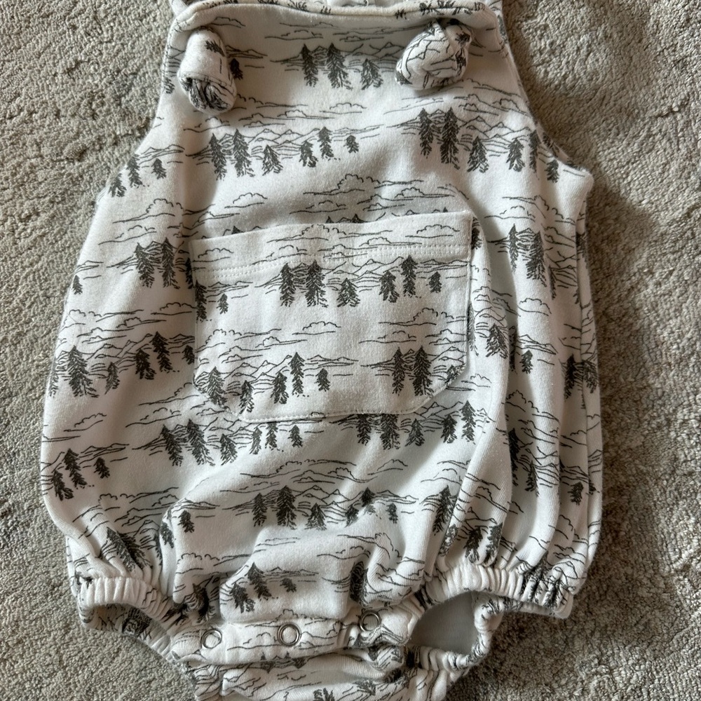 Kate Quinn Sleeveless Romper in Cream with Forest Print